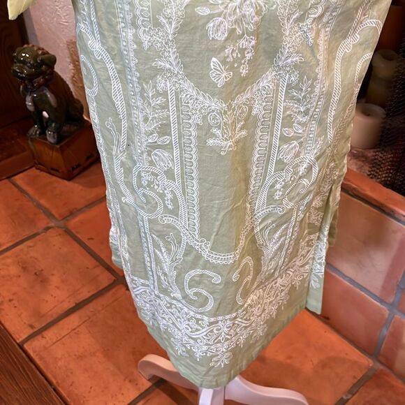Maria B. Green Floral Embroidered Traditional Indian Dress, size S - Picture 9 of 11